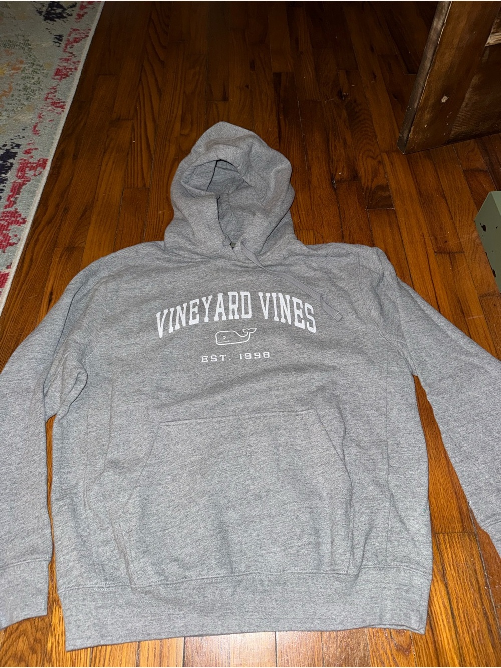 Vineyard vines hoodie